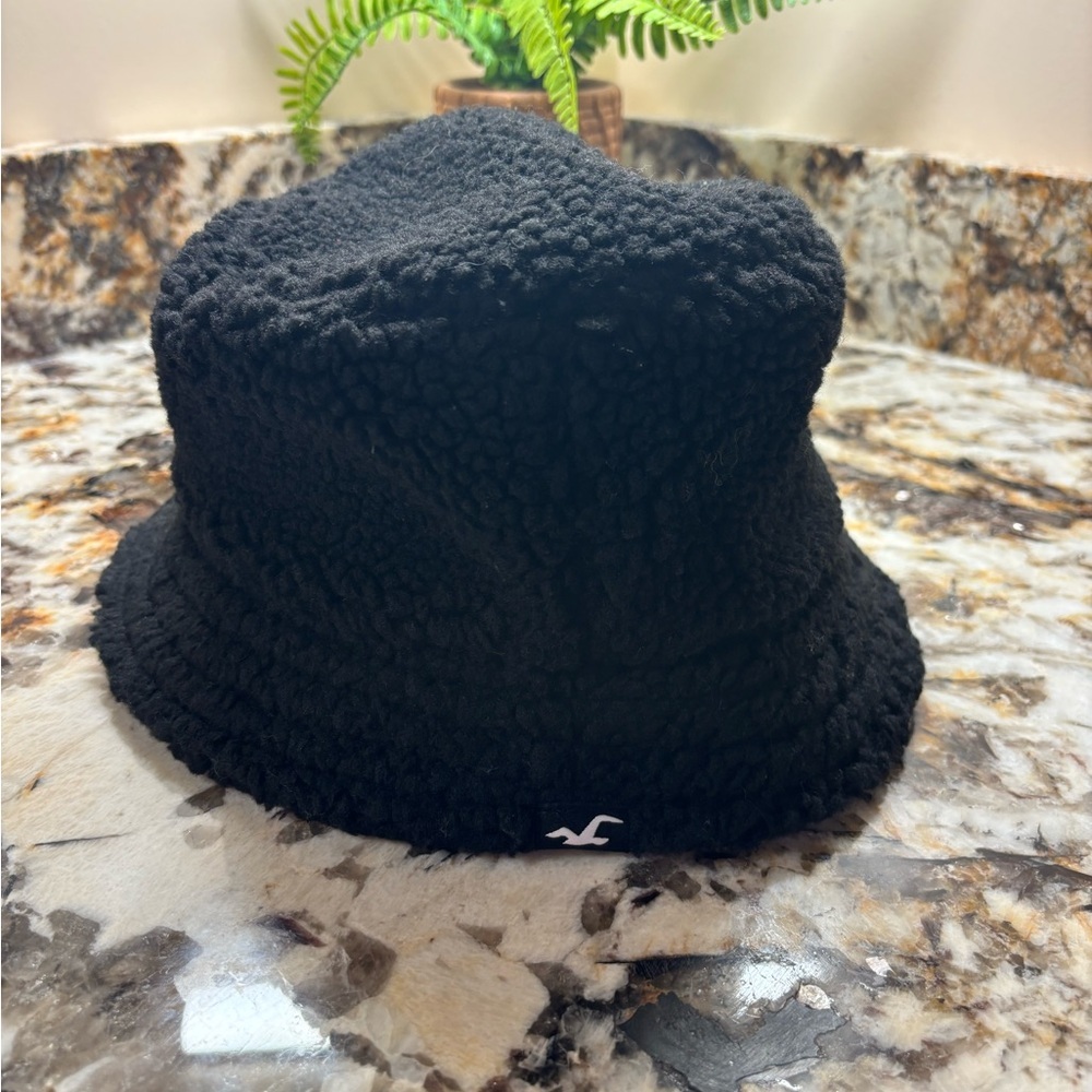 Hollister Black Fleece Bucket Hat